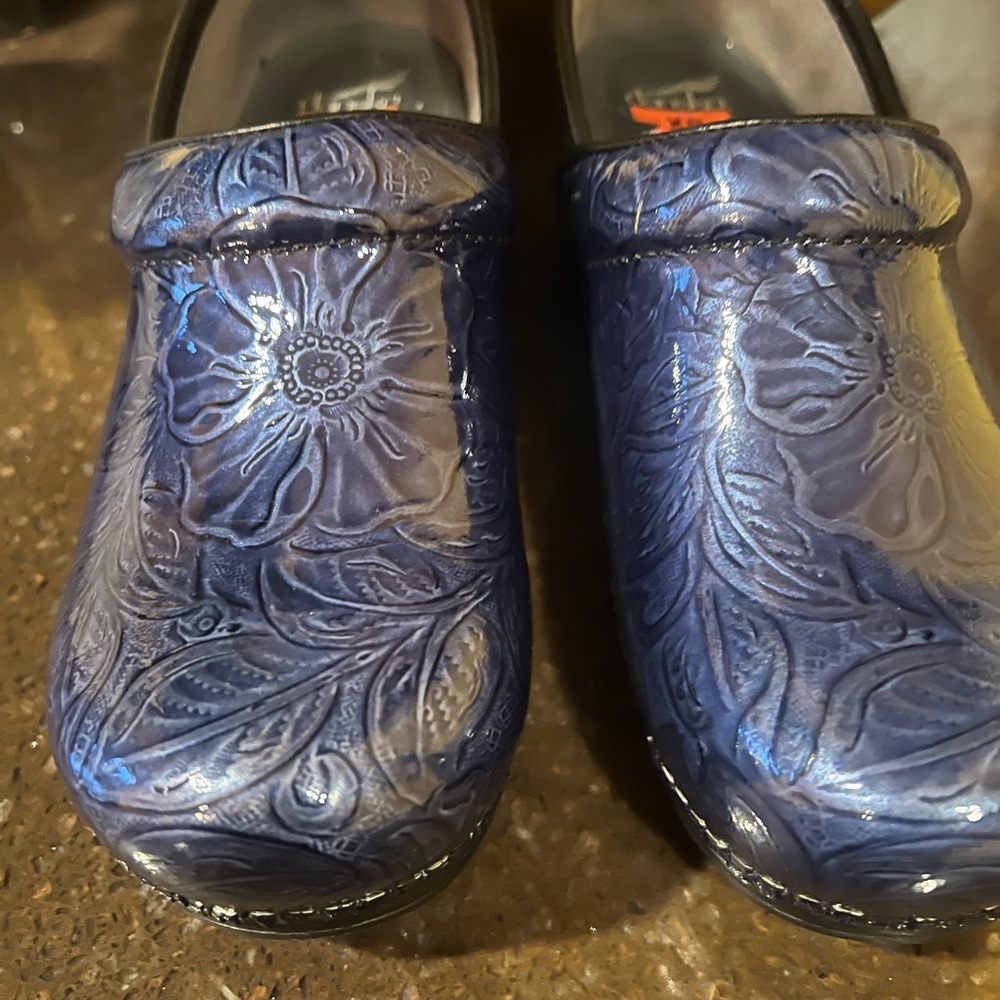 Blue clogs